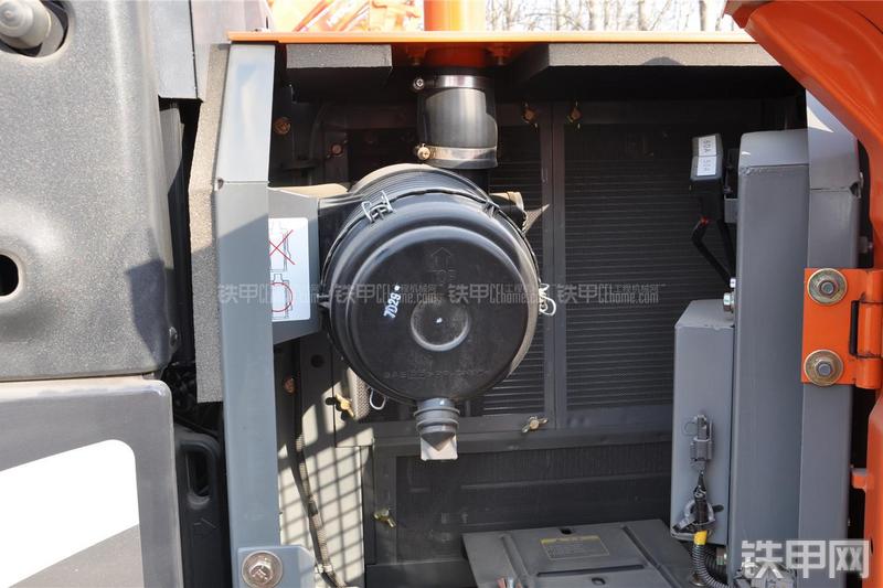 日立ZX70-5G挖掘机局部