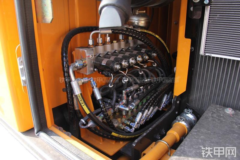 三一重工SY155C-9挖掘机局部