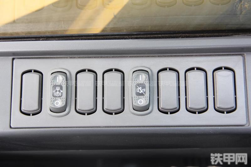 卡特彼勒340DL液压挖掘机局部