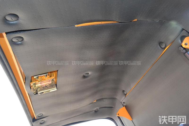 三一重工SY55C-9挖掘机局部