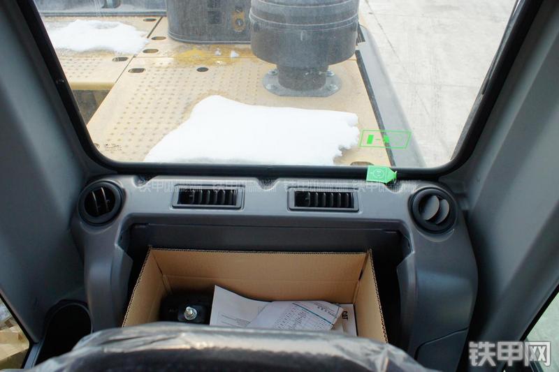 卡特彼勒336D2液压挖掘机局部