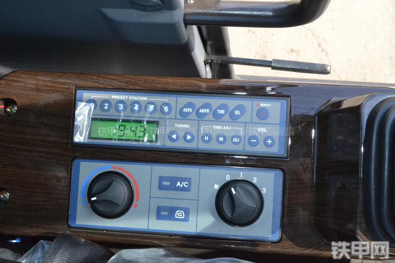 三一重工SY55C-9挖掘机局部