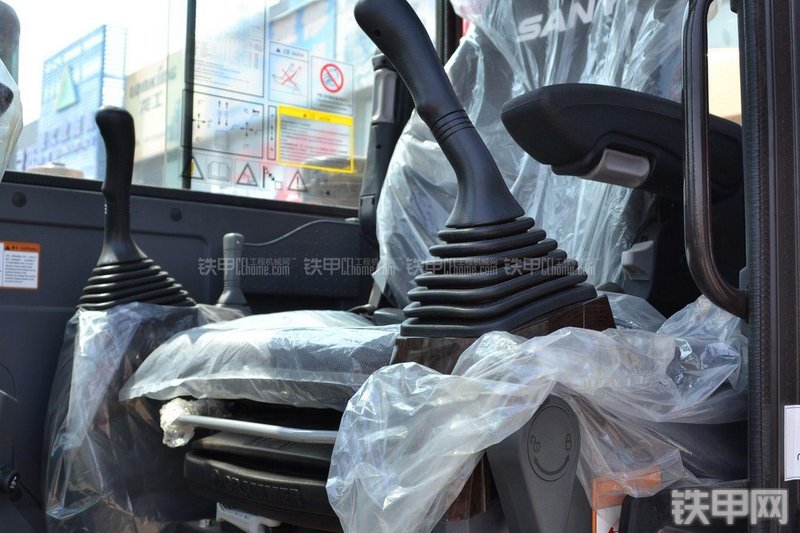 三一重工SY60C-9挖掘机局部