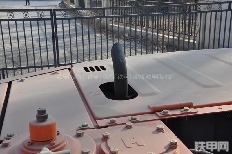 日立ZX70-5G挖掘机局部