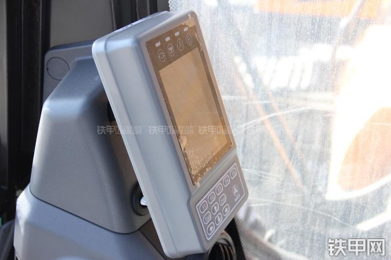 三一重工SY305C-9H挖掘机局部