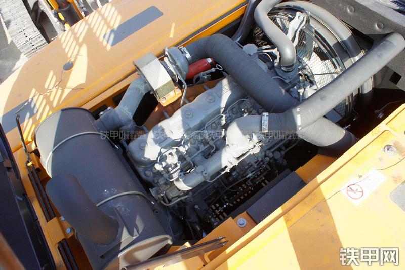 三一重工SY235C-9挖掘机局部