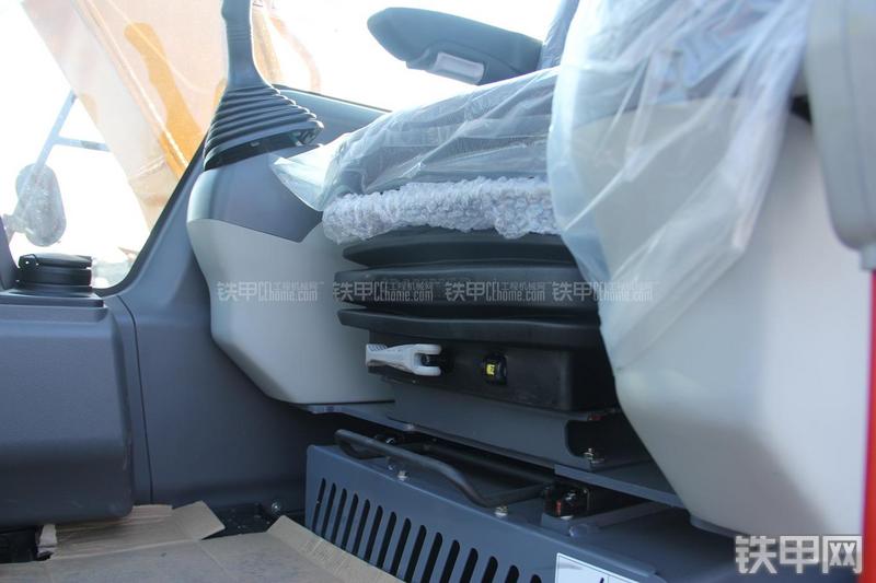 三一重工SY155C-9挖掘机局部