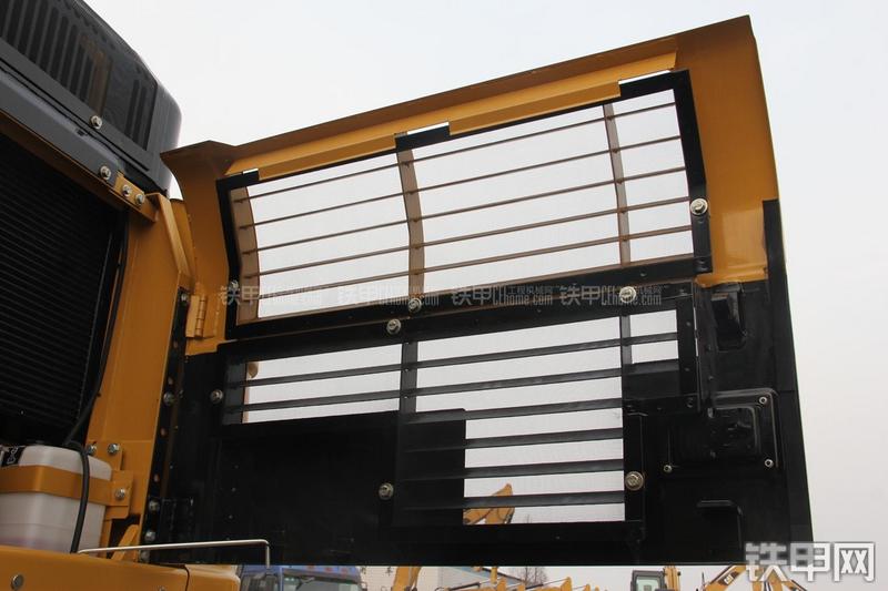 卡特彼勒340DL液压挖掘机局部