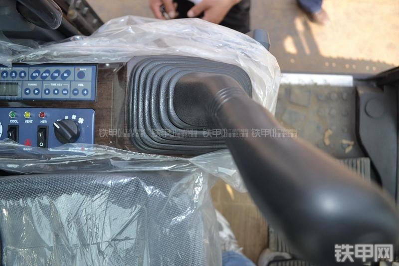 三一重工SY60C-9挖掘机局部