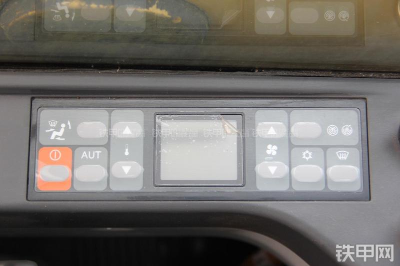 卡特彼勒340DL液压挖掘机局部