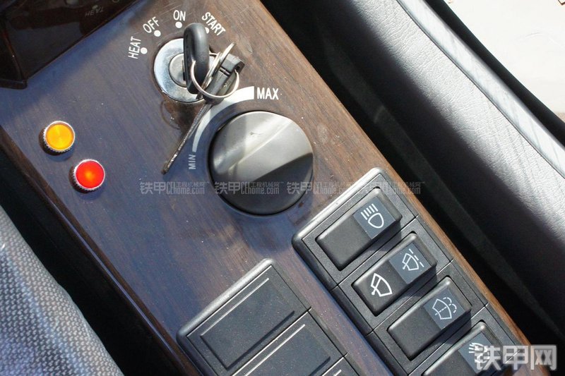 三一重工SY235C-9挖掘机局部