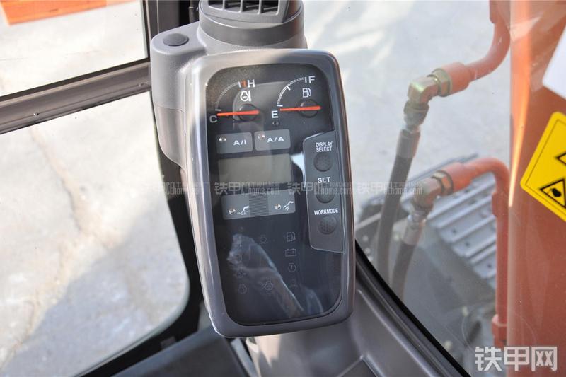 日立ZX70-5G挖掘机局部