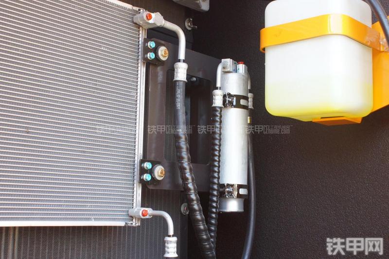 三一重工SY305C-9H挖掘机局部