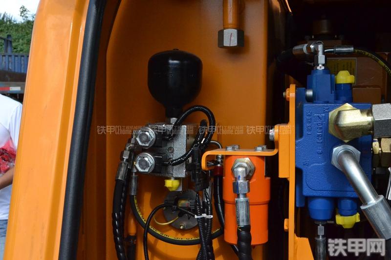 三一重工SY55C-9挖掘机局部