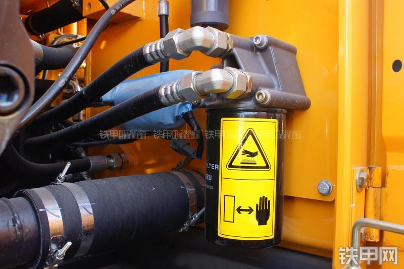 三一重工SY235C-9挖掘机局部