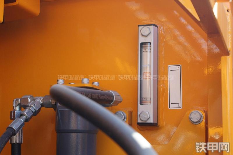 三一重工SY235C-9挖掘机局部