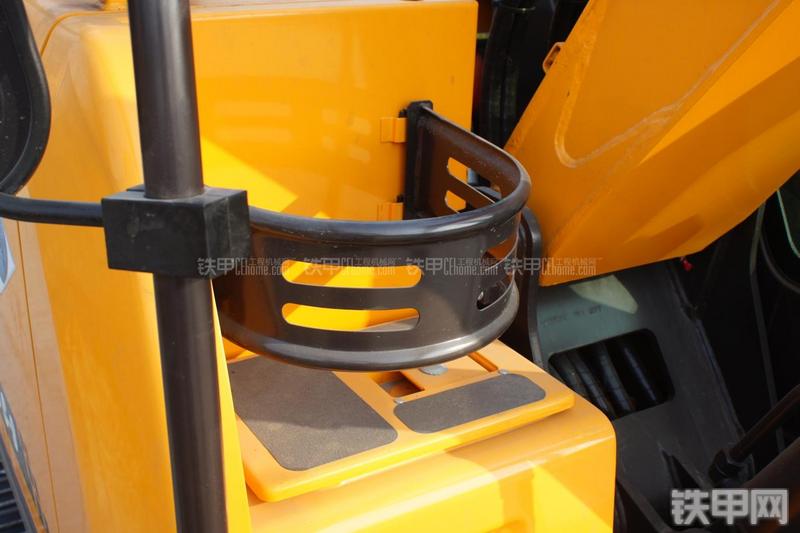 三一重工SY65C-9挖掘机局部