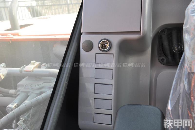 日立ZX70-5G挖掘机局部