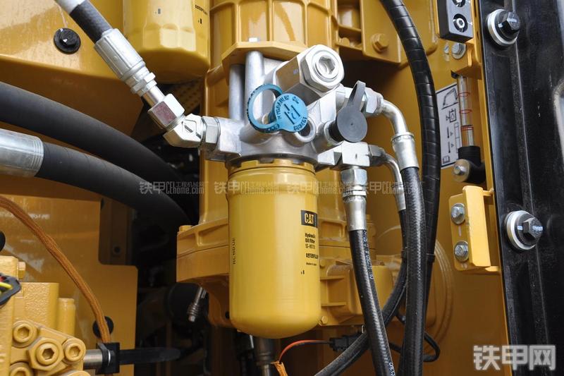 卡特彼勒320D2液压挖掘机局部