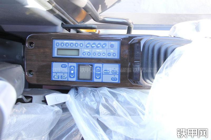 三一重工SY305C-9H挖掘机局部