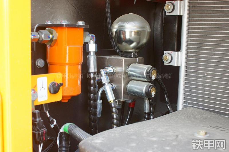 三一重工SY65C-9挖掘机局部