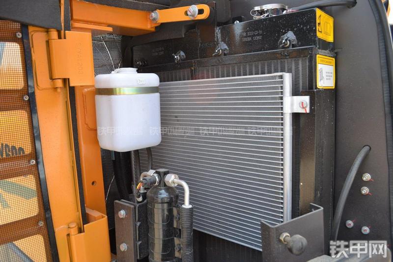 三一重工SY60C-9挖掘机局部