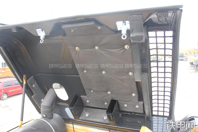 卡特彼勒340DL液压挖掘机局部