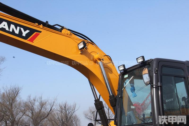 三一重工SY155C-9挖掘机局部