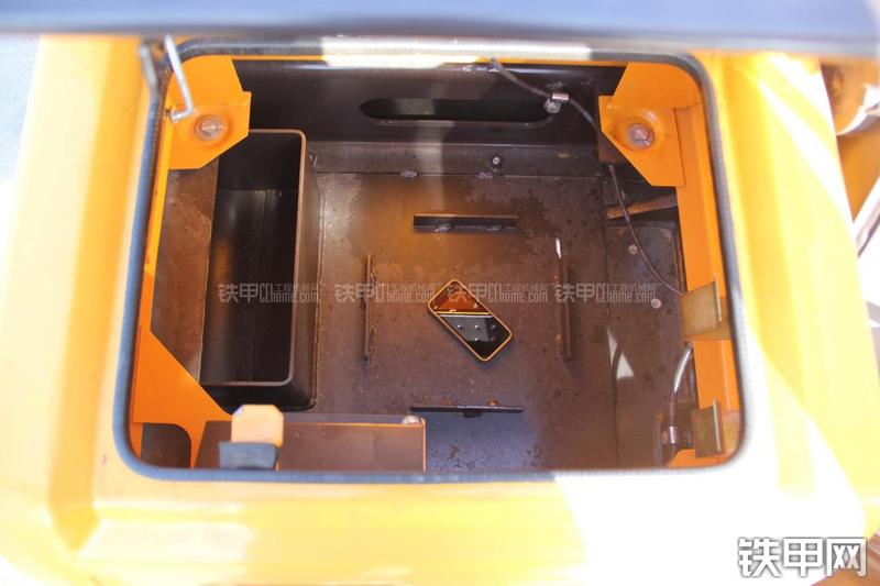 三一重工SY155C-9挖掘机局部