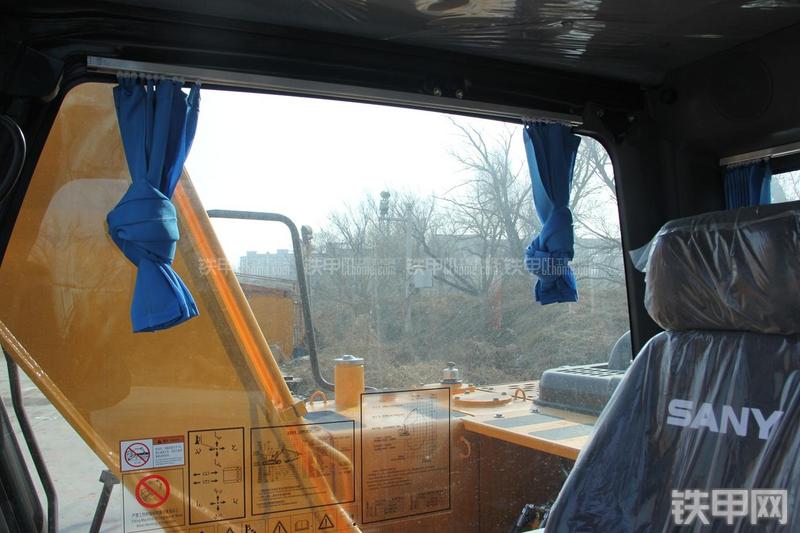 三一重工SY155C-9挖掘机局部