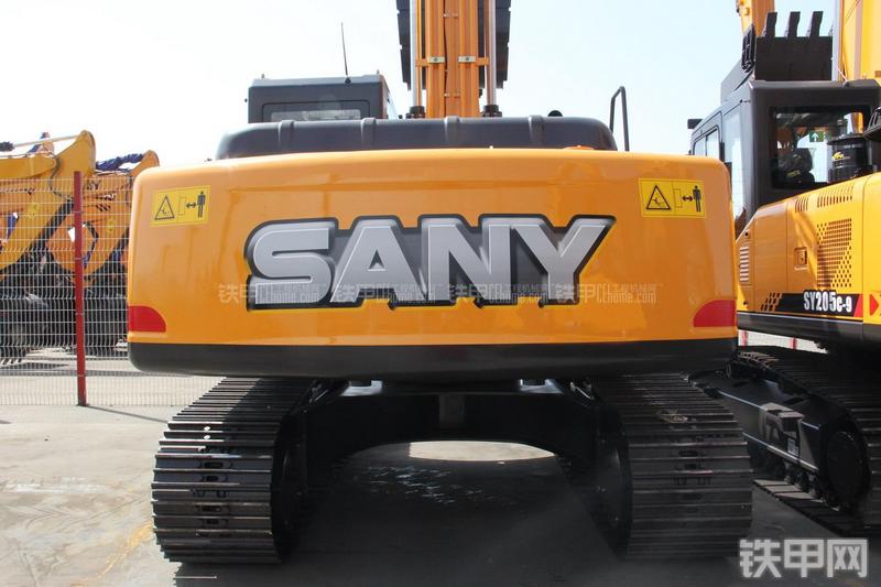 三一重工SY235C-9挖掘机局部