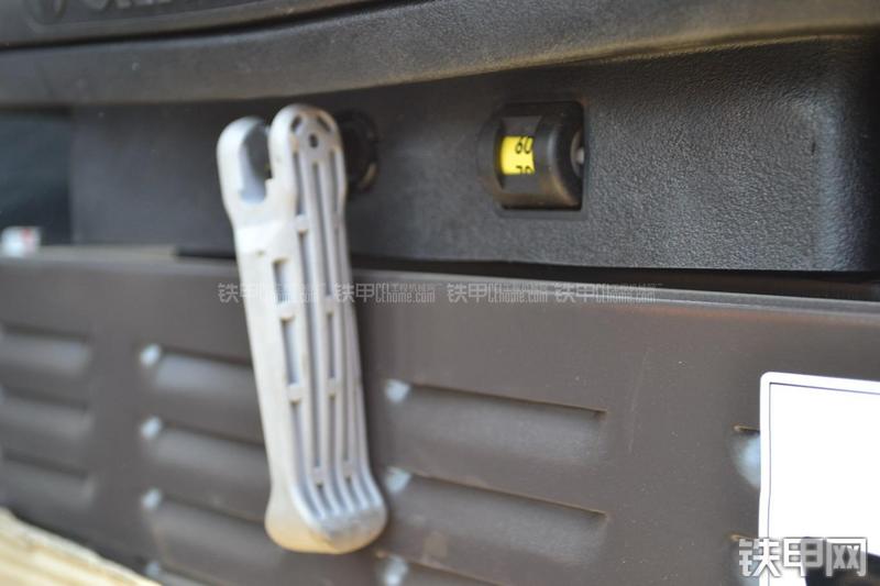 三一重工SY60C-9挖掘机局部