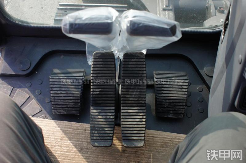 三一重工SY65C-9挖掘机局部