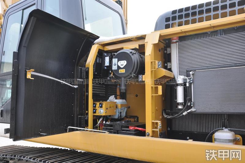 卡特彼勒320D2液压挖掘机局部