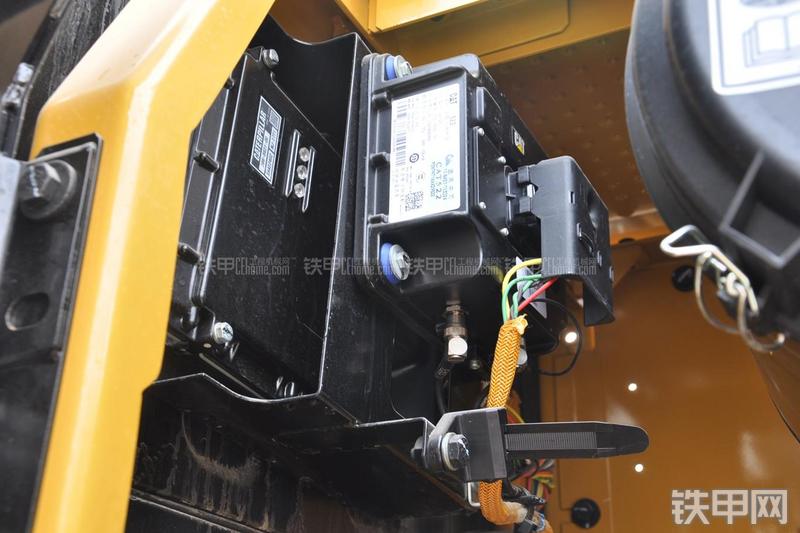 卡特彼勒320D2液压挖掘机局部