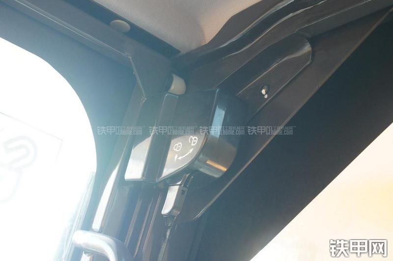 三一重工SY235C-9挖掘机局部