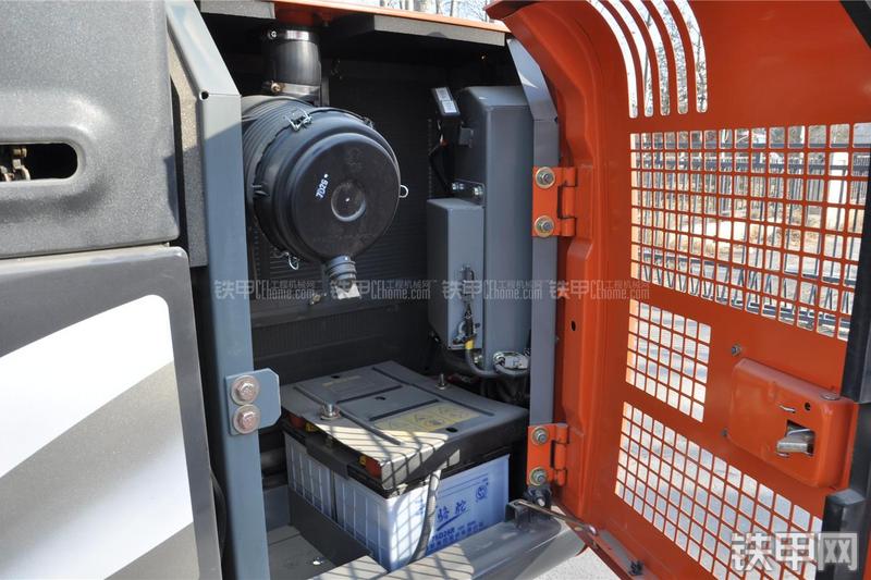 日立ZX70-5G挖掘机局部