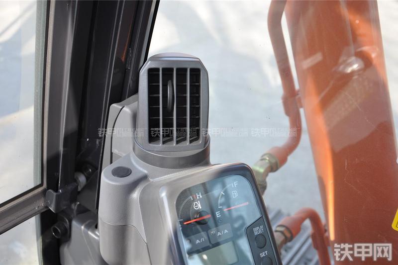 日立ZX70-5G挖掘机局部