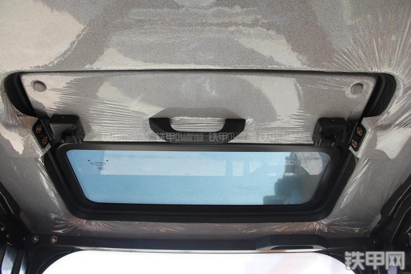 三一重工SY305C-9H挖掘机局部