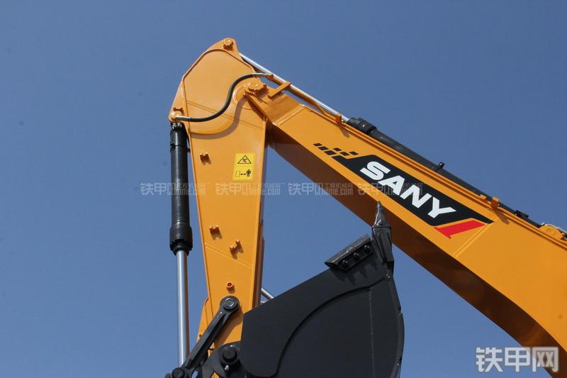三一重工SY235C-9挖掘机局部