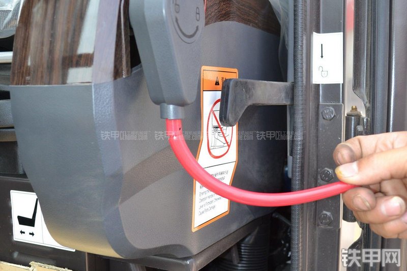 三一重工SY60C-9挖掘机局部