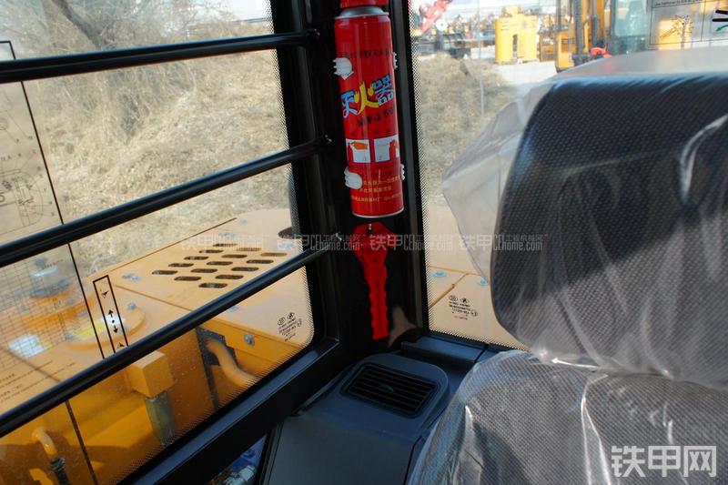 三一重工SY65C-9挖掘机局部