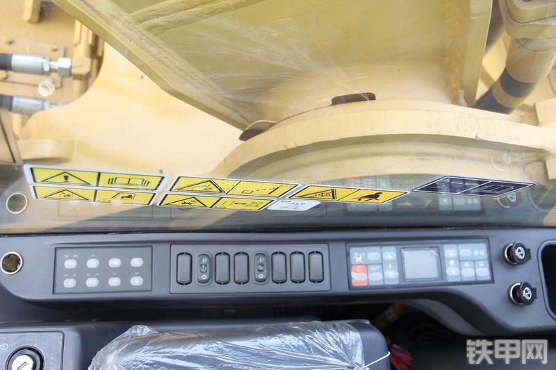 卡特彼勒340DL液压挖掘机局部