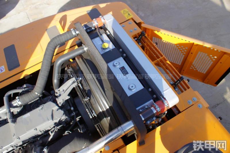 三一重工SY305C-9H挖掘机局部