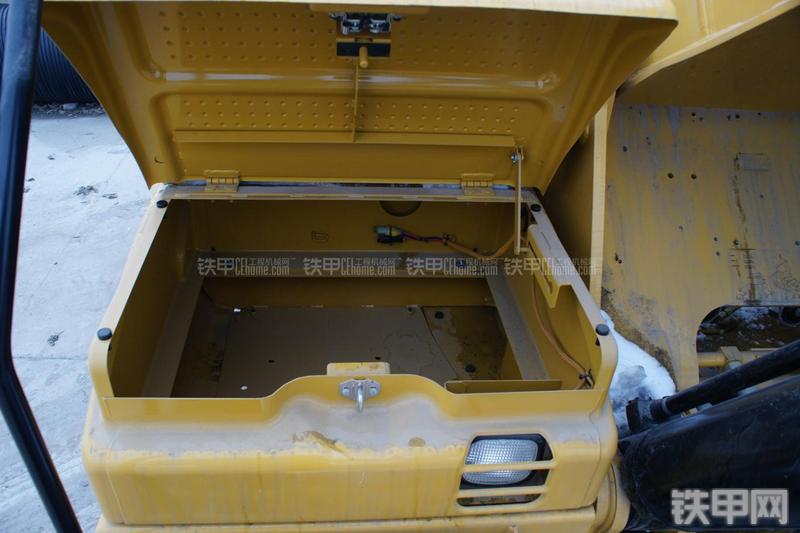 卡特彼勒336D液压挖掘机局部