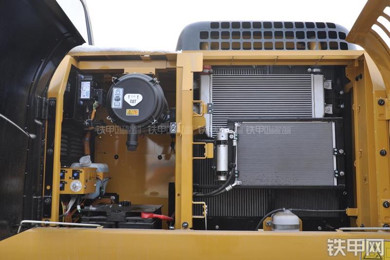 卡特彼勒320D2液压挖掘机局部