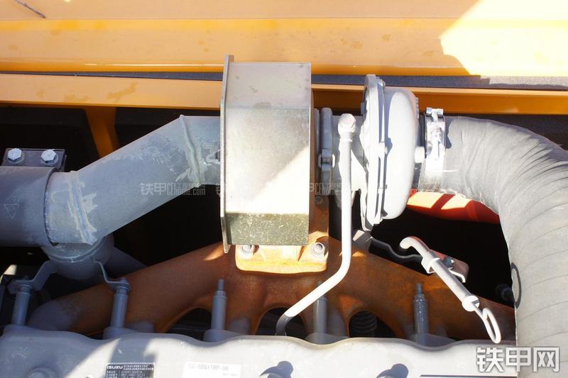 三一重工SY235C-9挖掘机局部