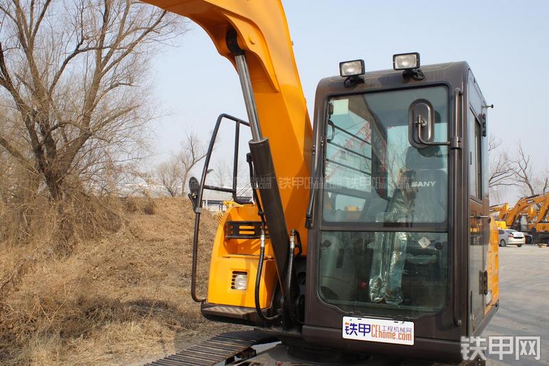 三一重工SY65C-9挖掘机局部