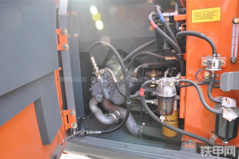 日立ZX70-5G挖掘机局部