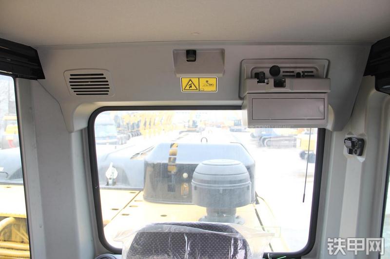 卡特彼勒340DL液压挖掘机局部